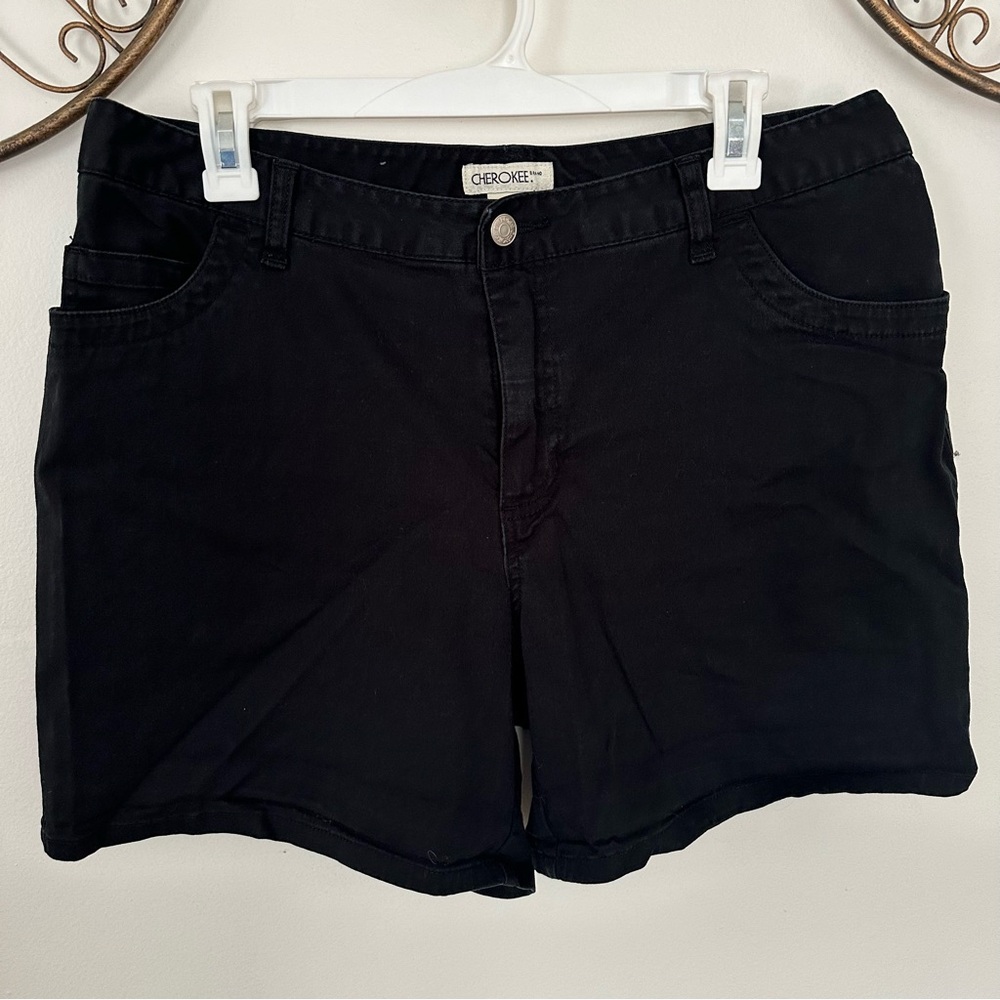 Vtg 98% cotton Black Shorts
